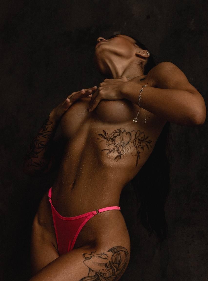 Юлька привлекальеная девушка из Должанска цена от 11000 руб