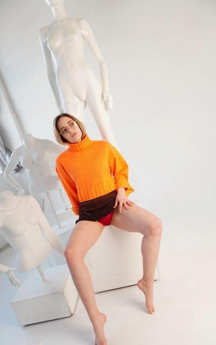 Дашка привлекальеная девушка из Должанска цена от 5000 руб