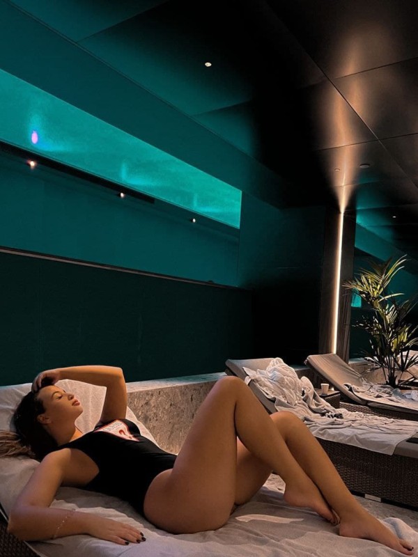 Оксана привлекательная девушка из Должанска цена от 3000 руб