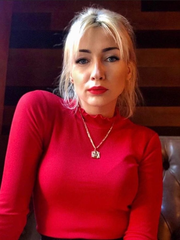 🎥 Элиза привлекательная девушка из Должанска цена от 7000 руб